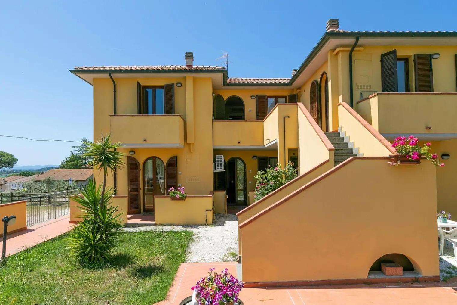 La Fonte Degli Angeli Apartments Суверето Экстерьер фото